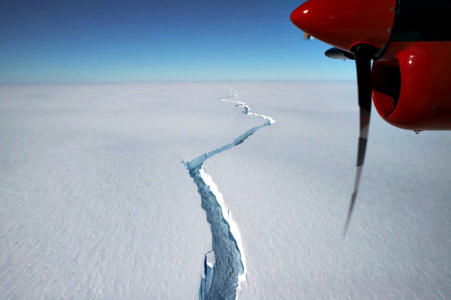 Iceberg do tamanho da cidade de São Paulo se desprende da Antártica; veja imagens
