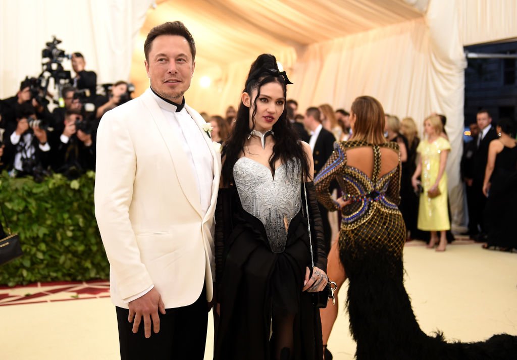 Elon Musk e cantora Grimes terminam casamento após três anos