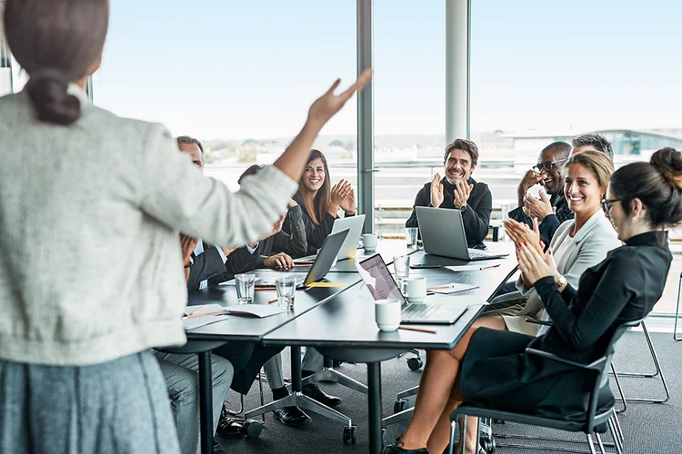 Algumas empresas contam com medidas para aumentar a visibilidade e apoiar a diversidade em empreendimentos. Esse e outros assuntos são comentados na newsletter Empreenda, nova newsletter da EXAME (Klaus Vedfelt/Getty Images)