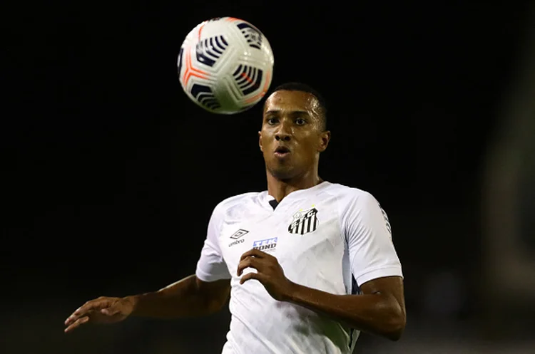 Lucas Braga na Libertadores (RAYNER PENA/AFP/Getty Images)