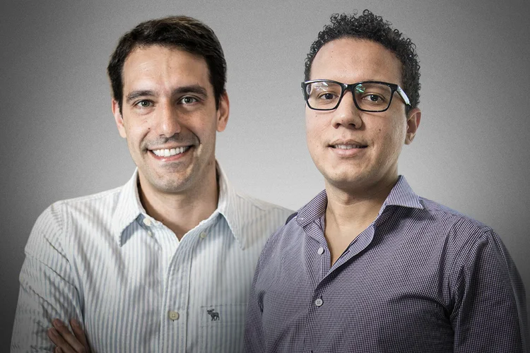 João Bizzarri e André Félix, fundadores da SkillHub: Nestlé, Loft, Dafiti e Unico IDTech entre os clientes e mais de 5.000 usuários (SkillHub/Divulgação)