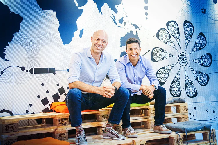 Alexandre Assolini e Juliano Cornacchia, fundadores da Vórtx: empresa começou a operar em 2016  (Vórtx/Divulgação)