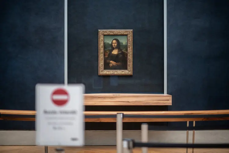 Museu do Louvre: um dos roubos mais surpreendentes foi o da obra "Monalisa", em 1911.  (Martin BUREAU/Getty Images)