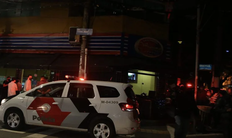 Na Fase Vermelha, a mais restritiva do Plano São Paulo, somente serviços considerados essenciais, como indústria, farmácias, padarias, postos de combustíveis, transporte, bancos, hotéis e supermercados, podem funcionar (Governo de São Paulo/Divulgação)