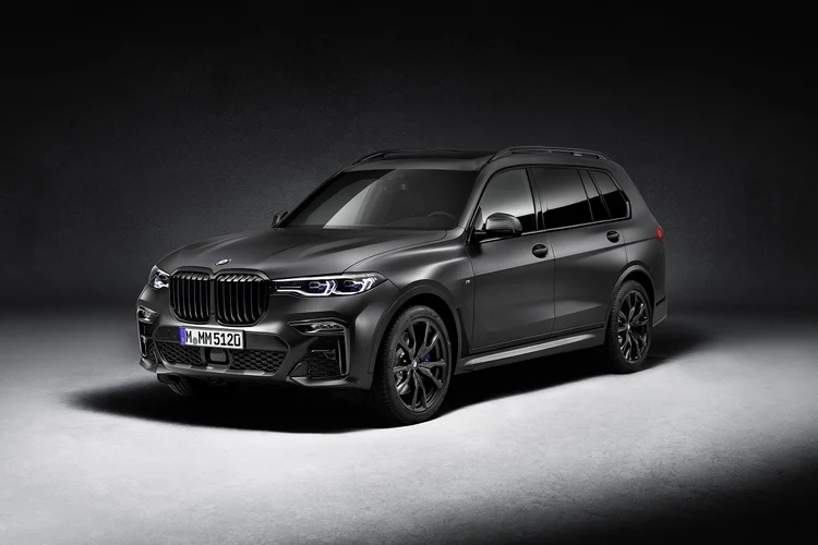 BMW X7 Dark Shadow Edition será vendido pela Farfetch (BMW/Divulgação)