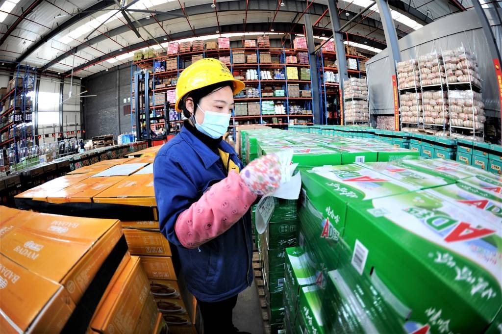 China está prestes a ser o primeiro país onde o e-commerce supera as lojas físicas
