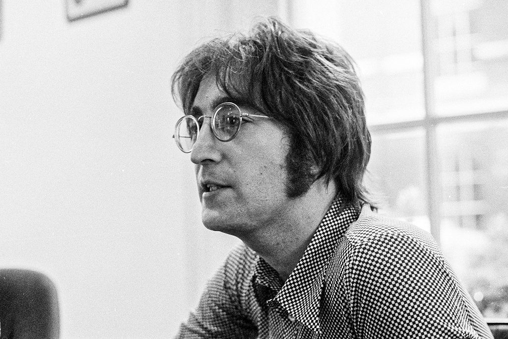 O beatle John Lennon, morto nos anos 80 por Mark Chapman. (Michael Putland/Getty Images)
