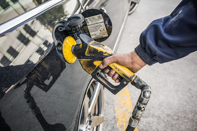 Gasolina: alta do preço deve afetar consumidores. (Rodrigo Capote/Getty Images)