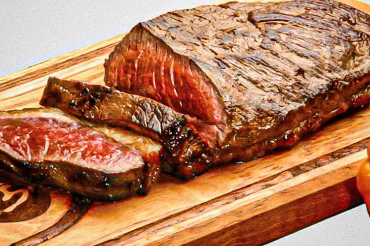 Carne mais barata: projeção dos analistas é de que fim de ano seja favorável ao consumidor, na esteira de uma melhora na economia e queda de juros (Marfrig/Divulgação)