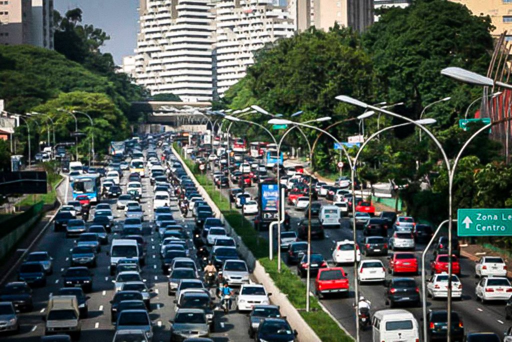 Rodízio de veículos em São Paulo volta a valer nesta segunda-feira