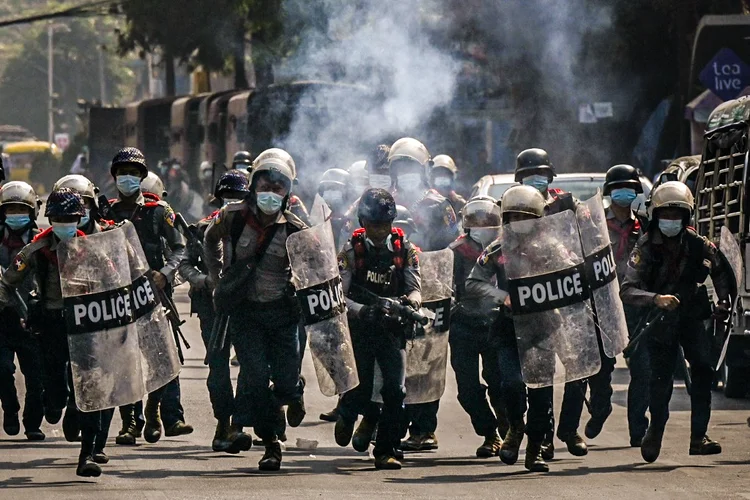 Protestos em Mianmar: dia mais violento desde o golpe militar (AFP/AFP)