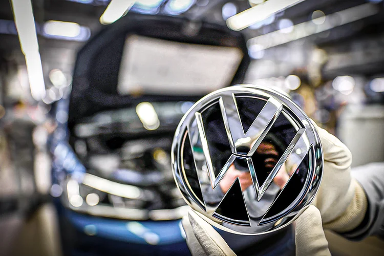 VOLKSWAGEN: fraude das emissões de poluentes descoberta em 2015 levou indiretamente à morte de milhares de pessoas / Fabian Bimmer/File Photo/Reuters (Fabian Bimmer/File Photo/Reuters)