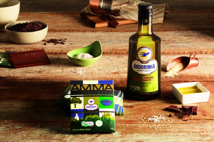 O chocolate 54% cacau da AMMA com azeite Andorinha.  (Andorinha/Divulgação)