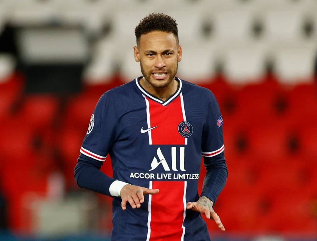 Neymar renova contrato com Paris Saint-Germain até 2025