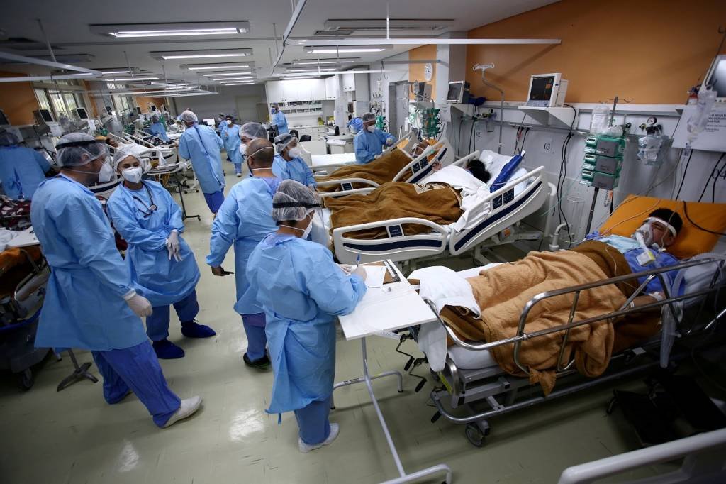 Médicos sem Fronteiras chamam pandemia no Brasil de catástrofe humanitária