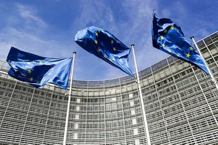 Imagem referente à matéria: De Welfare para Warfare: maior consequência de Trump será transformação econômica na Europa