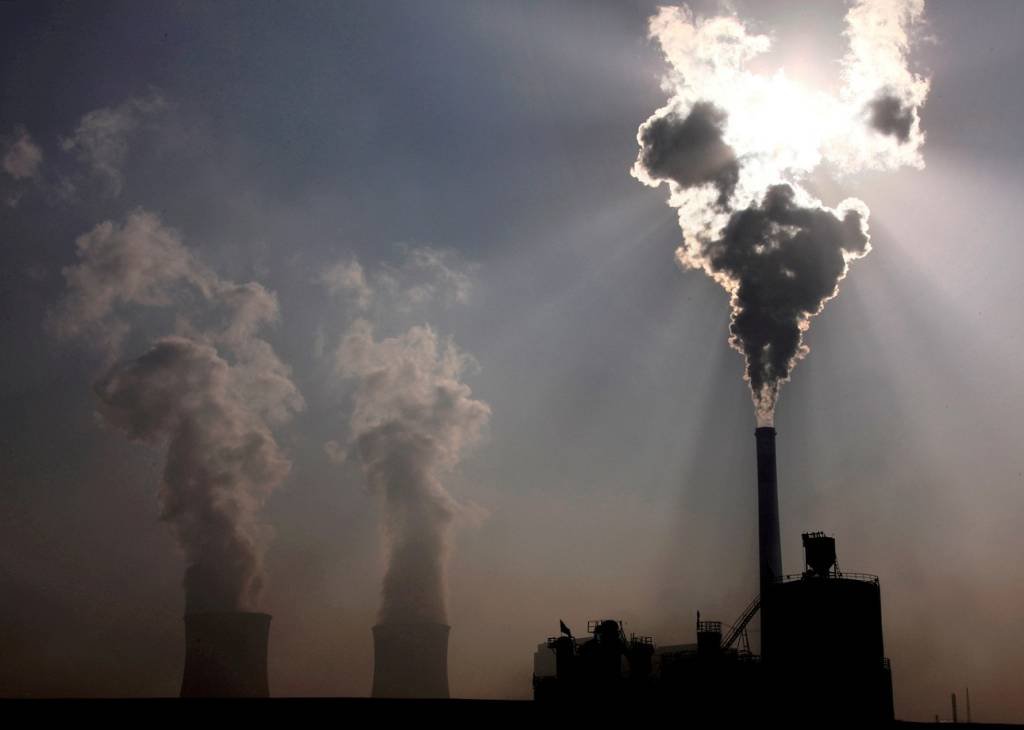 UE aprova programa alemão que reduz custos a empresas por emissões de poluentes
