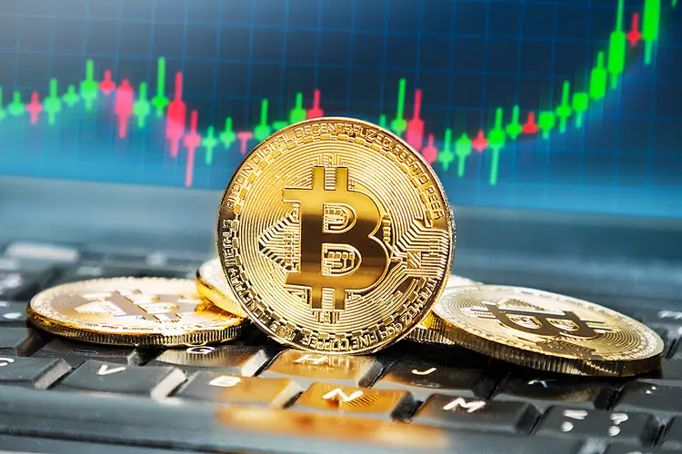 A criptomoeda é negociada por 63.123 dólares no momento (SKapl/Getty Images)