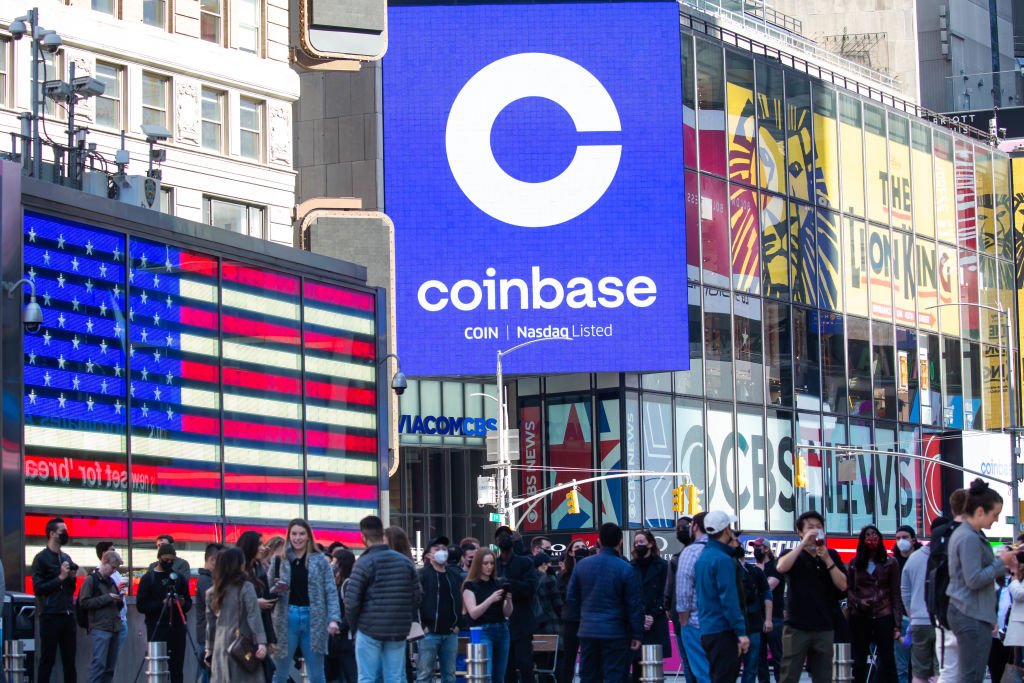 Coinbase estreou na Nasdaq nesta quarta-feira (Bloomberg / Colaborador/Getty Images)