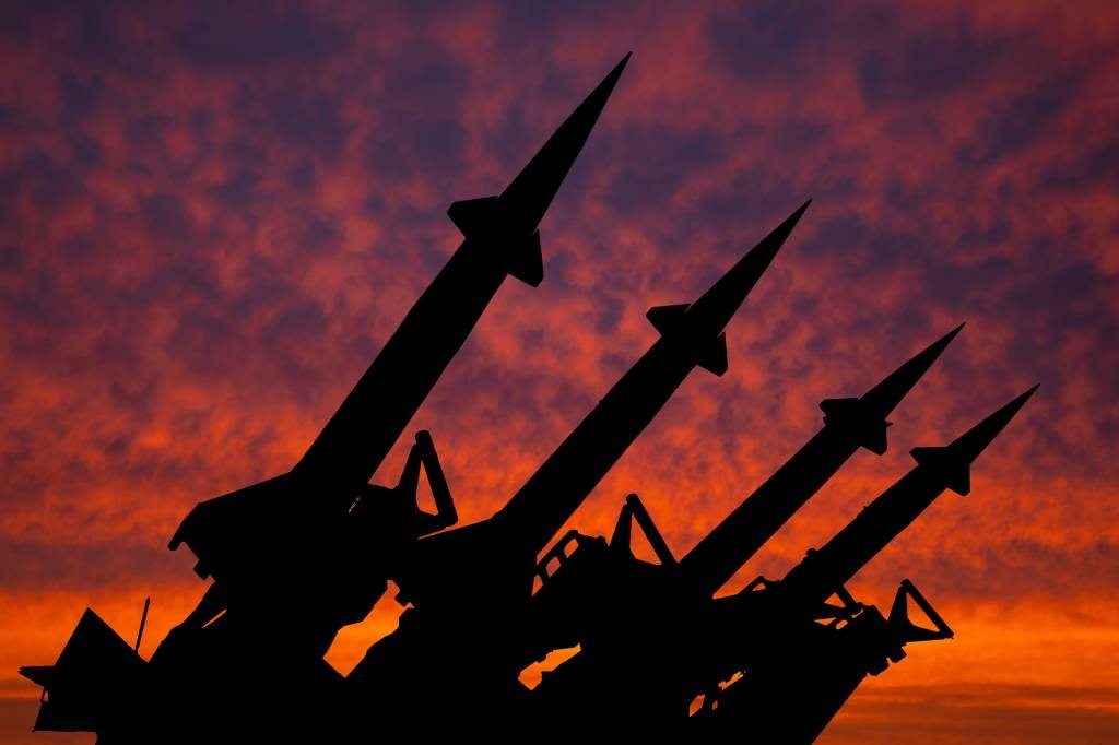 Força Aérea da Ucrânia diz que derrubou 12 mísseis russos, incluindo seis hipersônicos