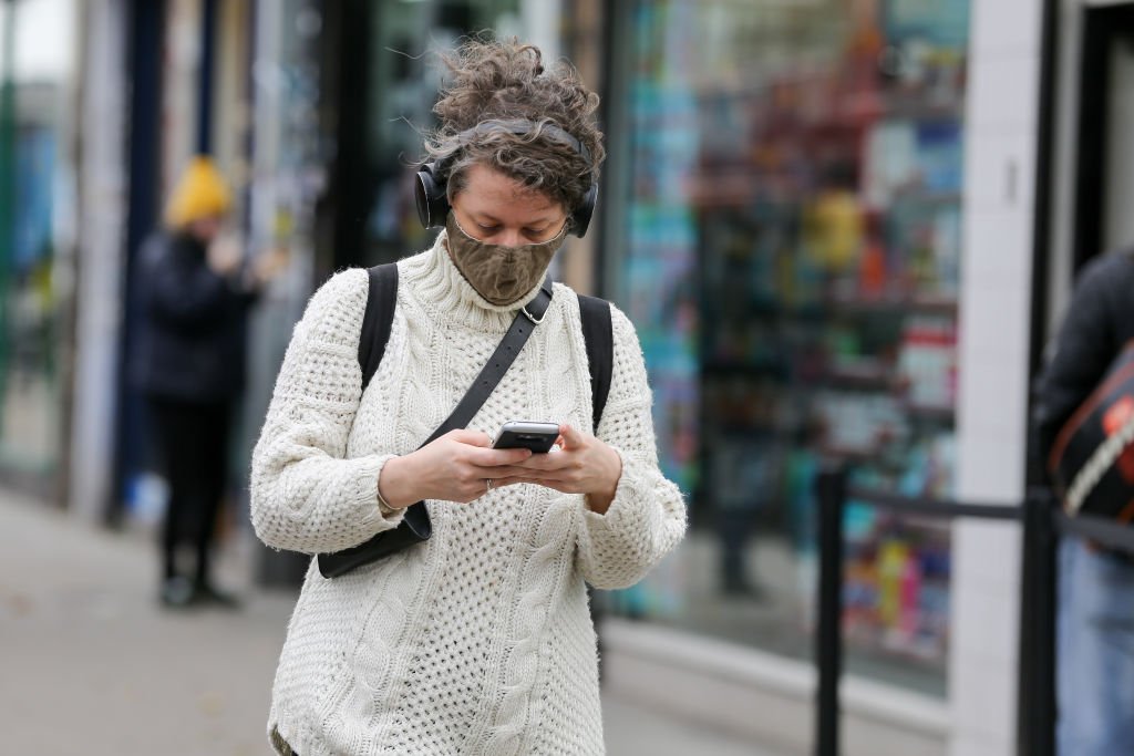 Seu smartphone vai começar a avisar para prestar atenção na rua