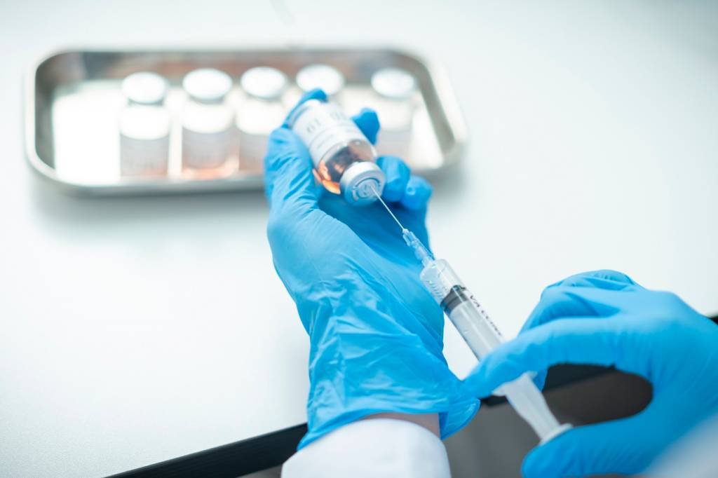Vacina contra covid-19 da UFPR deve começar testes em humanos em 6 meses