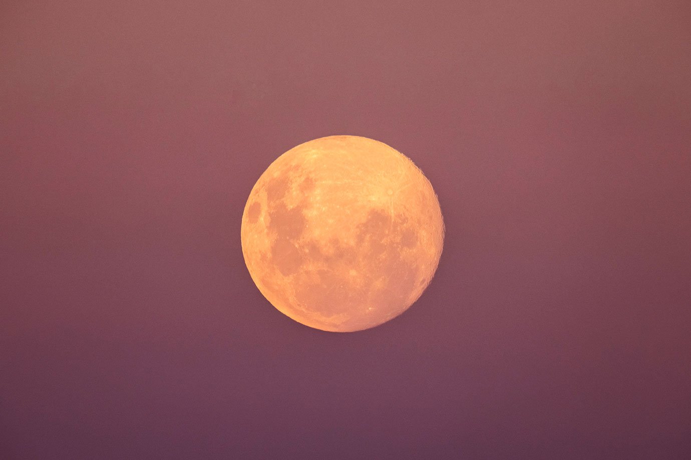 Fenômeno raro: Lua e Urano vão se aproximar nesta quarta-feira, 12; saiba como observar