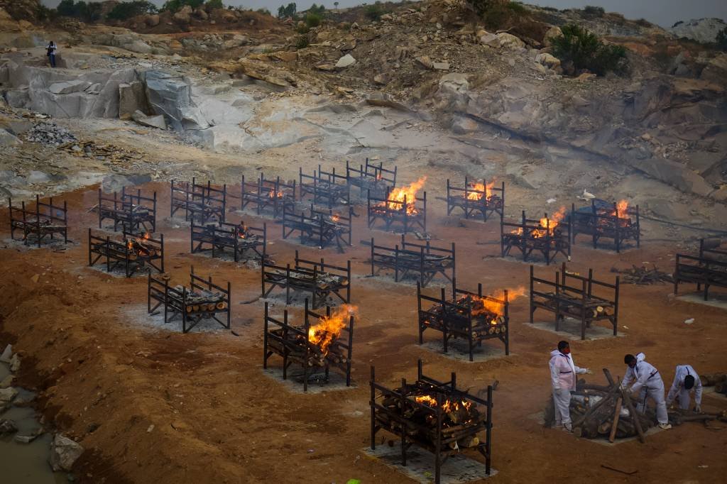 Crise de covid na Índia ameaça recuperação mundial da pandemia