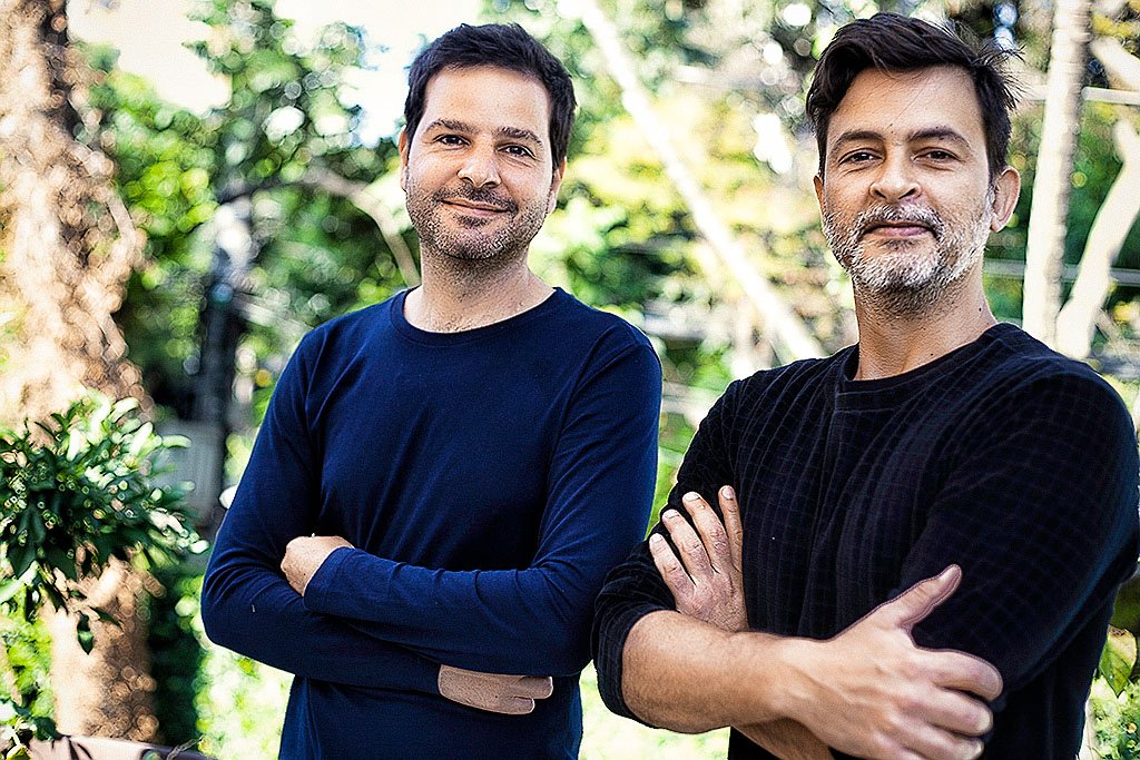 João Levy e Rafael Pelosini, fundadores da Yes, We Grow: startup recebeu aporte de R$ 3 mi e quer se tornar a Apple da agricultura urbana (Yes, We Grow/Divulgação)