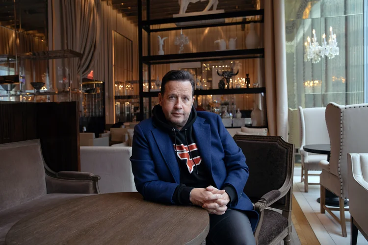 François-Henry Bennahmias, executivo-chefe da Audemars Piguet, a relojoeira suíça. A Audemars Piguet está apresentando um relógio vinculado a um personagem da Marvel.  (Celeste Sloman/The New York Times)