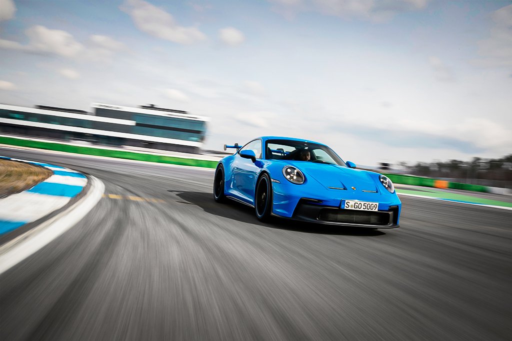 Porsche acelera e tem recorde de vendas no 1º trimestre deste ano