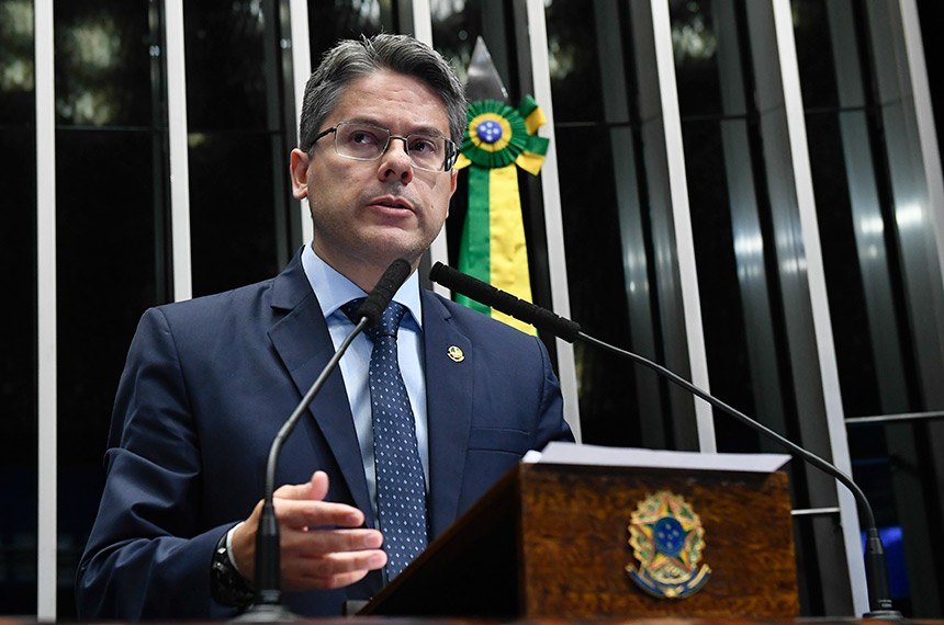 Alessandro Vieira (PSDB-SE): senador apresenta PEC alternativa que reduz a R$ 70 bilhões gasto fora do teto (Roque de Sá/Agência Senado)