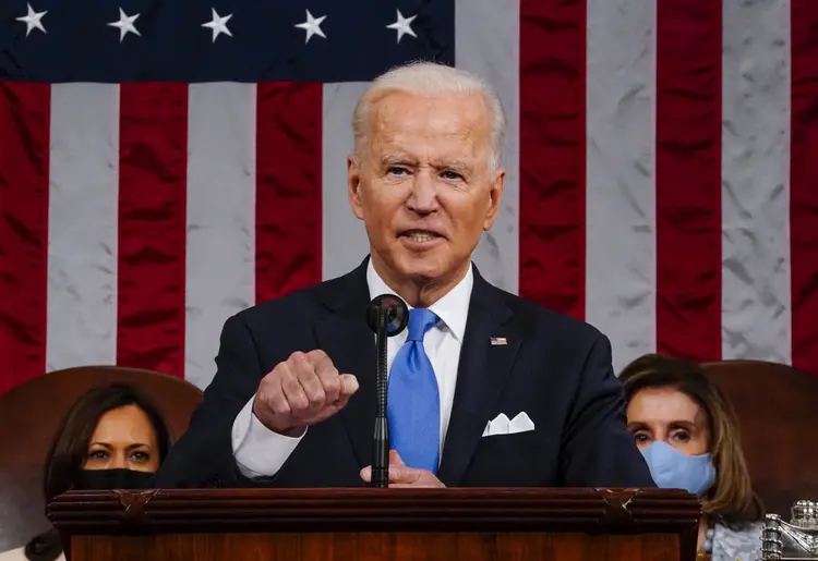 Joe Biden defende fechar as brechas e apertar o controle sobre os compradores de armas nos EUA (Bloomberg / Colaborador/Getty Images)