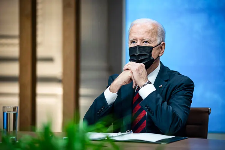 Joe Biden: quem não aceitar oferta de trabalho perderá o direito ao auxílio-desemprego (Al Drago-Pool/Getty Images)