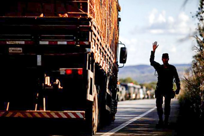 Entidades do agronegócio e transportadoras criticam greve de caminhoneiros