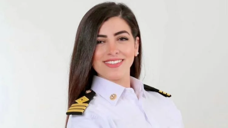 Marwa Elselehdar, primeira mulher capitã de navio do Egito (Instagram/@marwa.elselehdar/Reprodução)