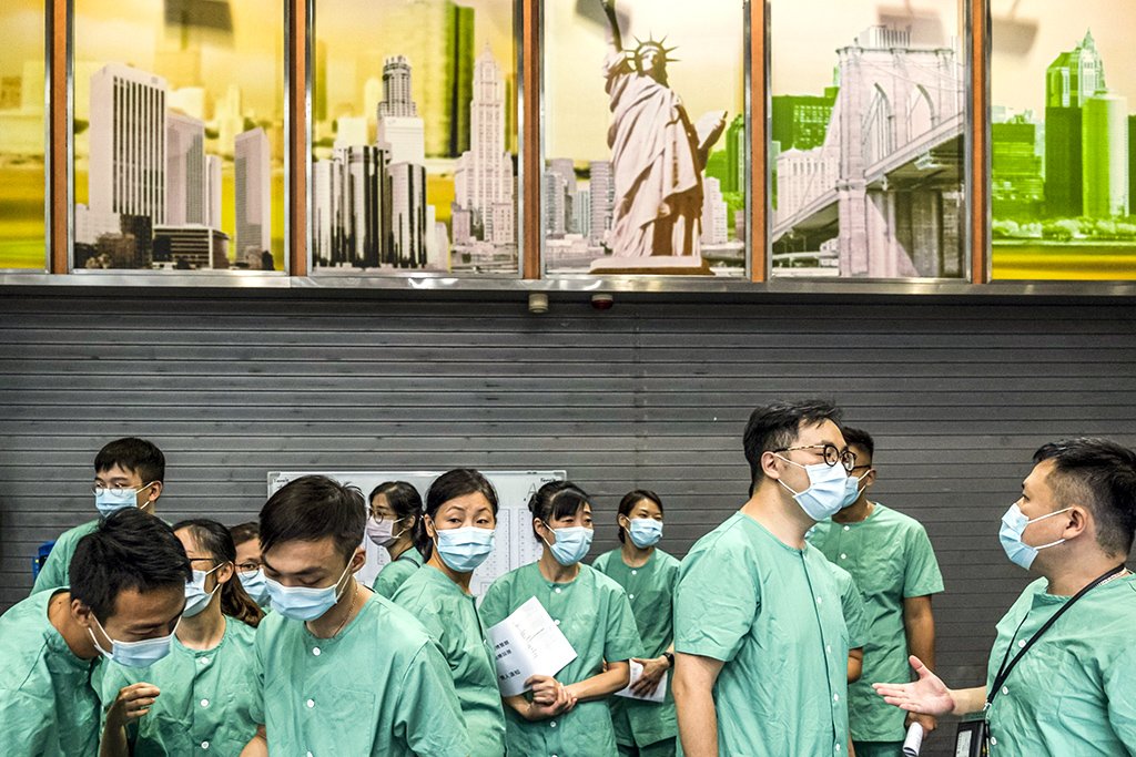 China venceu a pandemia? Feira de tecnologia em Wuhan indica que sim