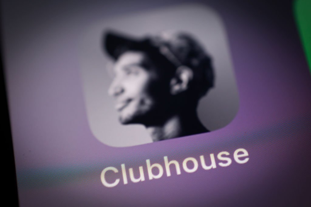 Clubhouse: a rede social de áudio teve crescimento exponencial (Jaap Arriens/NurPhoto/Getty Images)