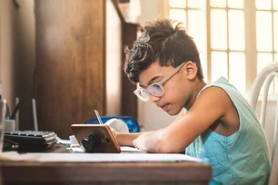 Imagem referente à matéria: Nove em cada dez brasileiros têm acesso à internet em casa, com avanço entre os mais pobres