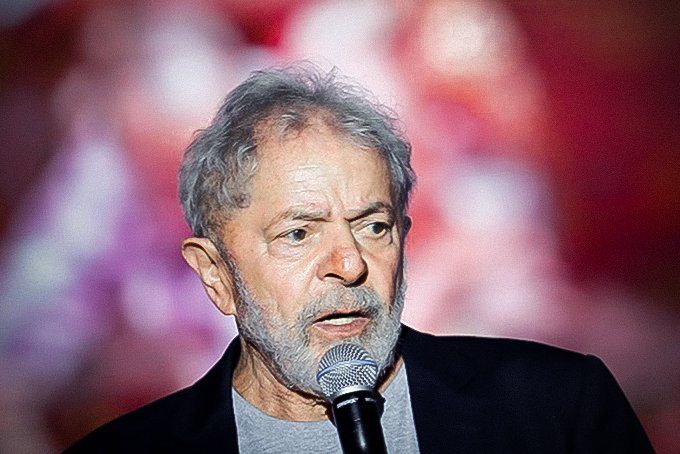 O ex-presidente Lula aparece como principal adversário de Jair Bolsonaro para a eleição de 2022 em pesquisa EXAME/IDEIA mais recente (Reuters/Adriano Machado)