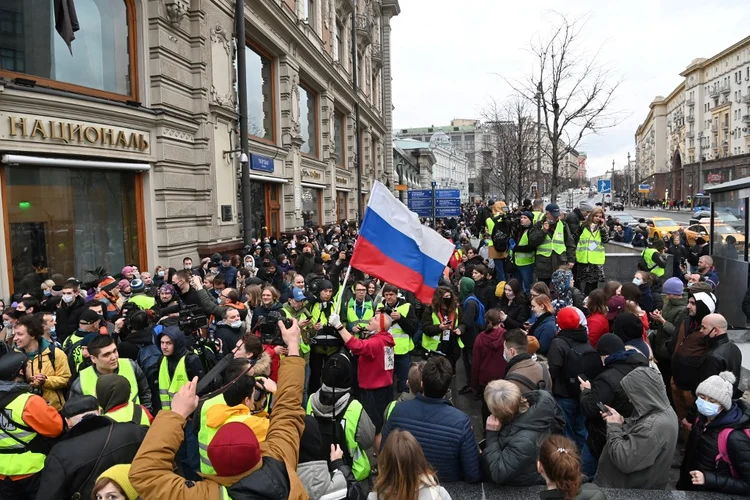 Protesto na Rússia dos apoiadores do opositor Alexei Navalny  (Kirill KUDRYAVTSEV/AFP)