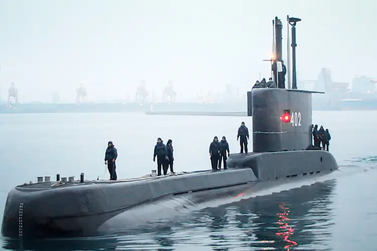 Submarino com 53 pessoas a bordo desaparece na Indonésia (INDONESIA MILITARY/AFP)