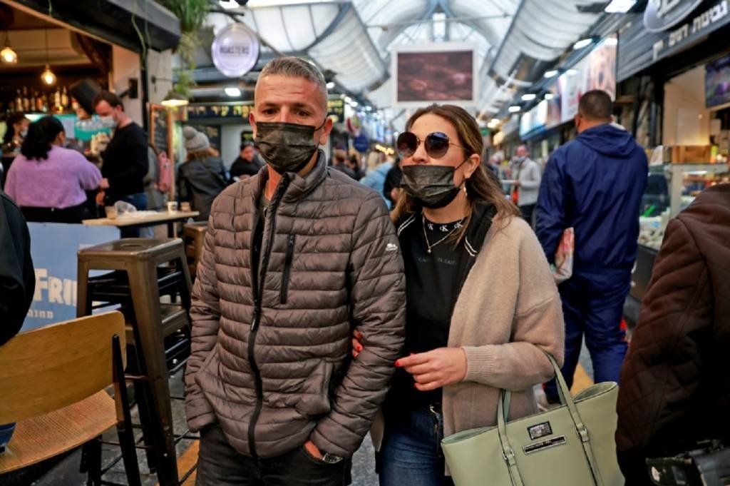 Israel suspende obrigatoriedade de máscaras ao ar livre