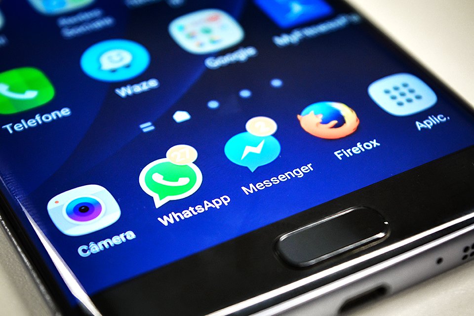 Facebook considera integrar WhatsApp ao Messenger, descobre desenvolvedor