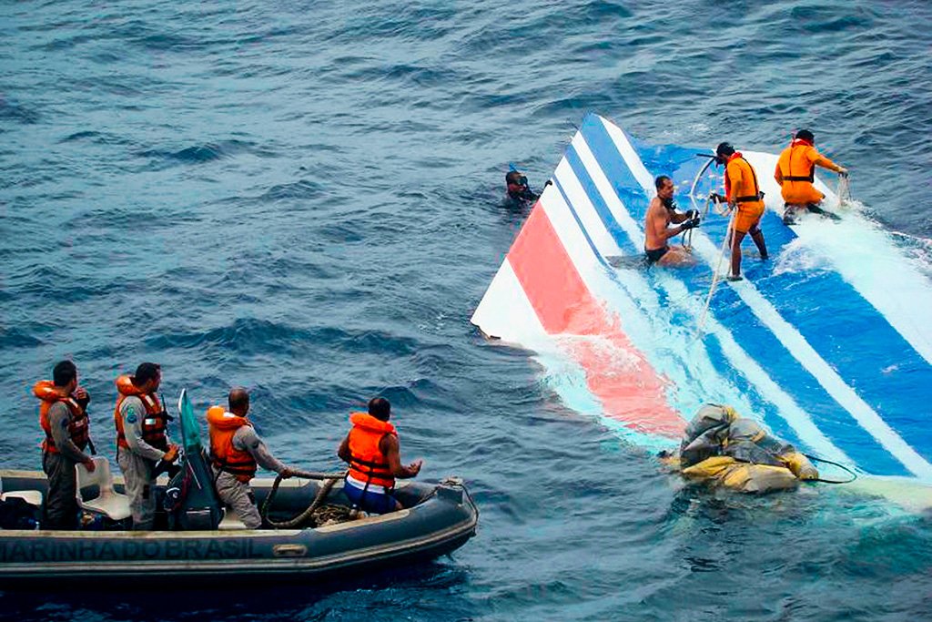 Este foi o acidente mais letal da história da aviação comercial francesa (Reprodução/Reuters)