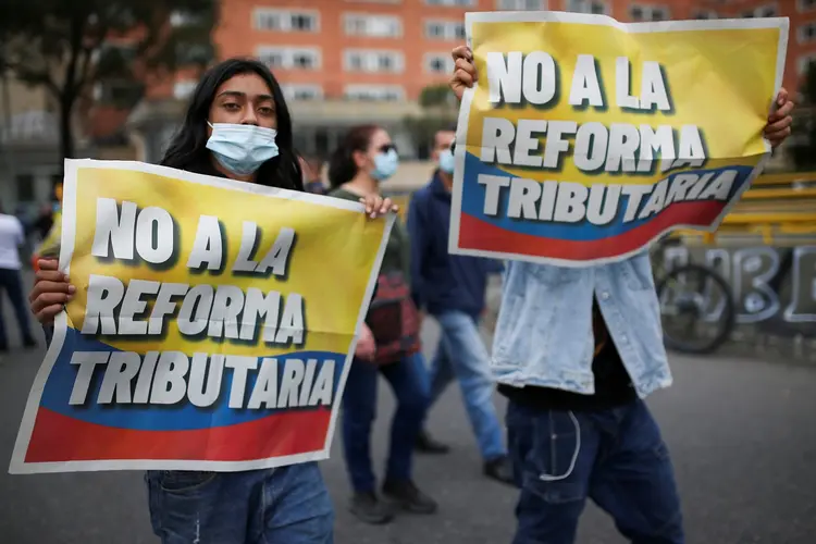 Protesto contra reforma tributária em Bogotá. (Luisa Gonzalez/Reuters)