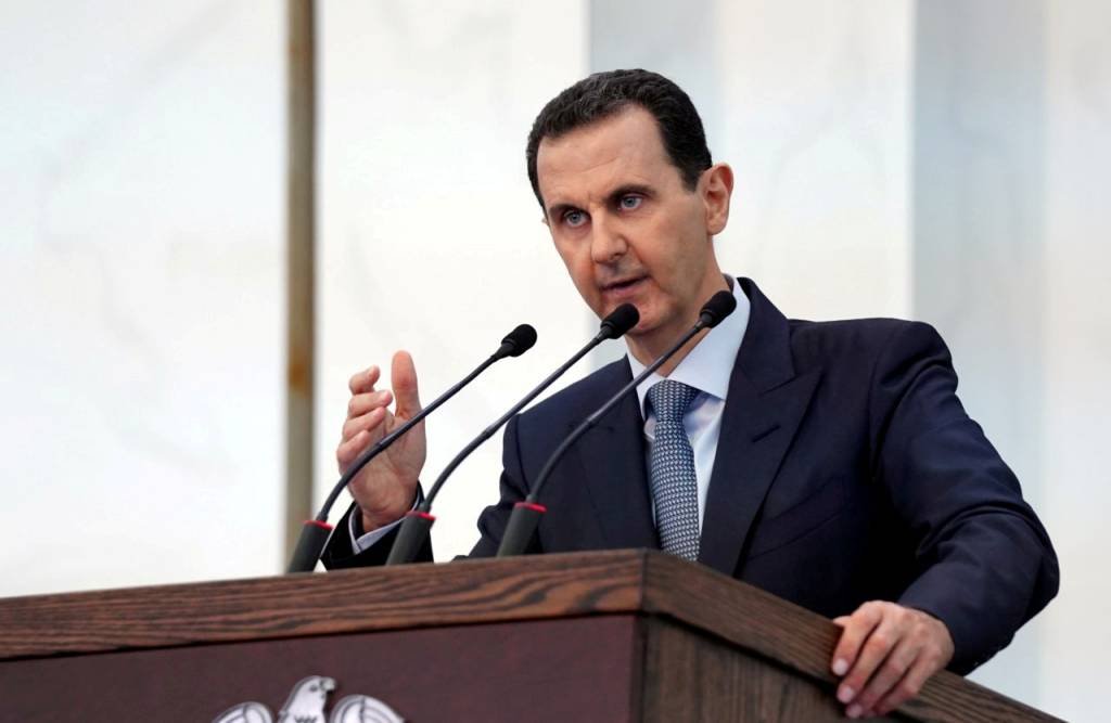 O presidente da Síria, Bashar al-Assad, sucedeu seu pai, que tomou o poder com um golpe em 1970 (Reuters/SANA/Handout)