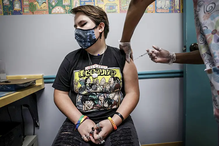 Grace Peterson, de 14 anos, vacinado na Geórgia. (Chris Aluka Berry/Reuters)