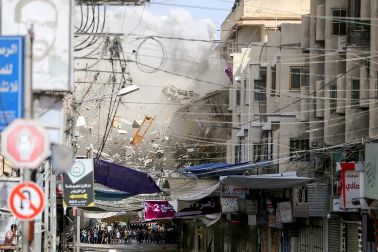Região de Khan Younis, no sul da Faixa de Gaza (Ibraheem Abu Mustafa/Reuters)