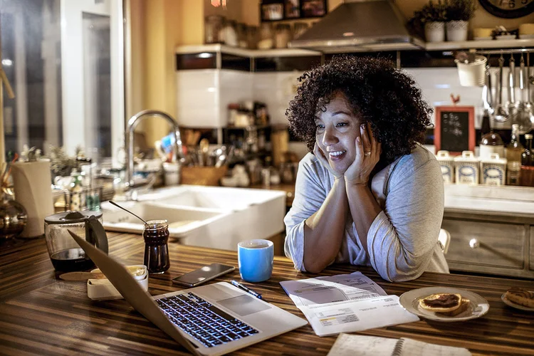 Declaração de IR: dos quase 34 milhões de brasileiros que declararam IR como pessoa física no ano passado, 1 milhão caiu na malha fina (Marko Geber/Getty Images)